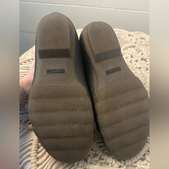 Olive green Sperry boots - Picture 2 of 5